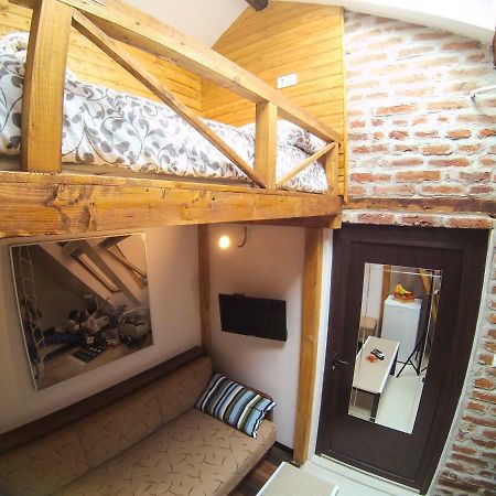 Vitosha Blvd - Attic Studio โซเฟีย ภายนอก รูปภาพ