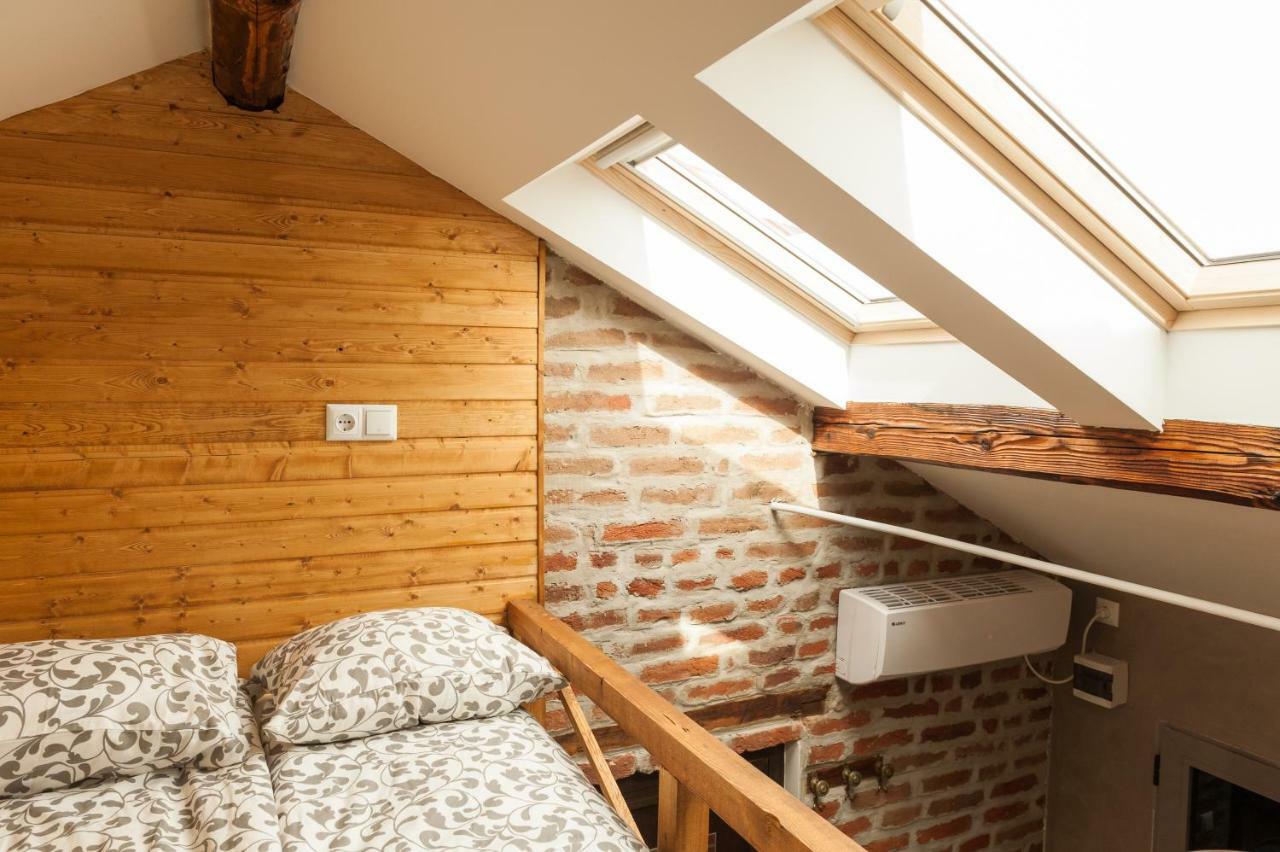 Vitosha Blvd - Attic Studio โซเฟีย ภายนอก รูปภาพ